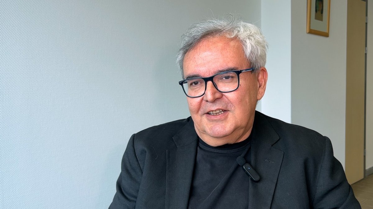 Prof. Dr. Sak: Biz yapay gündemle meşgulüz Türkiye geleceğini kaybediyor