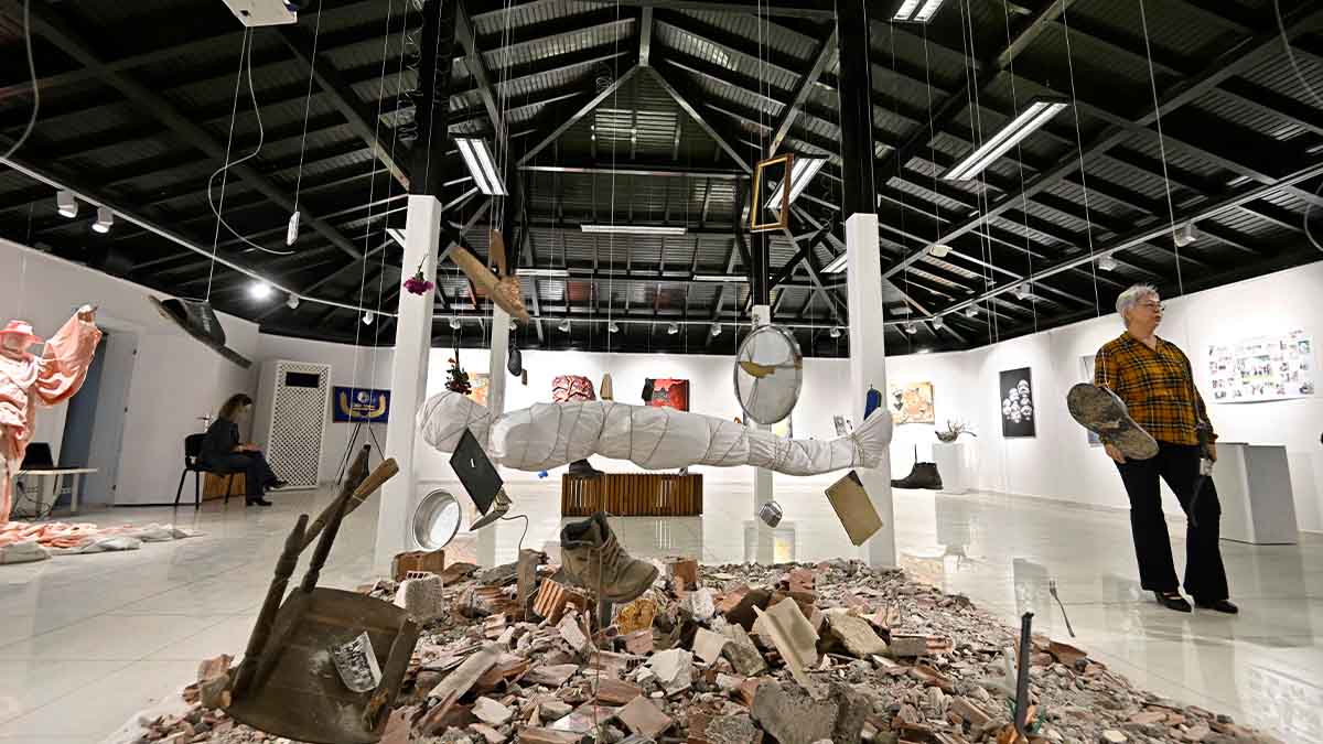 Depremi sanatla anlattılar