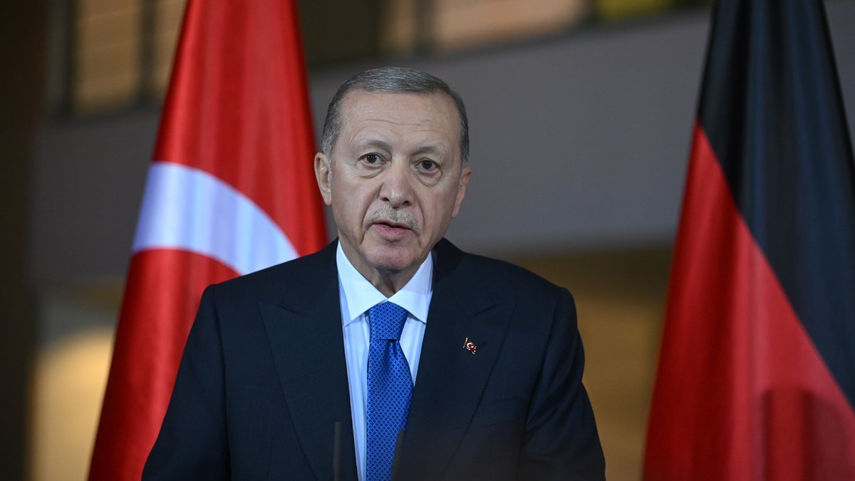 Almanya ziyaretini tamamlayan Erdoğan yurda döndü