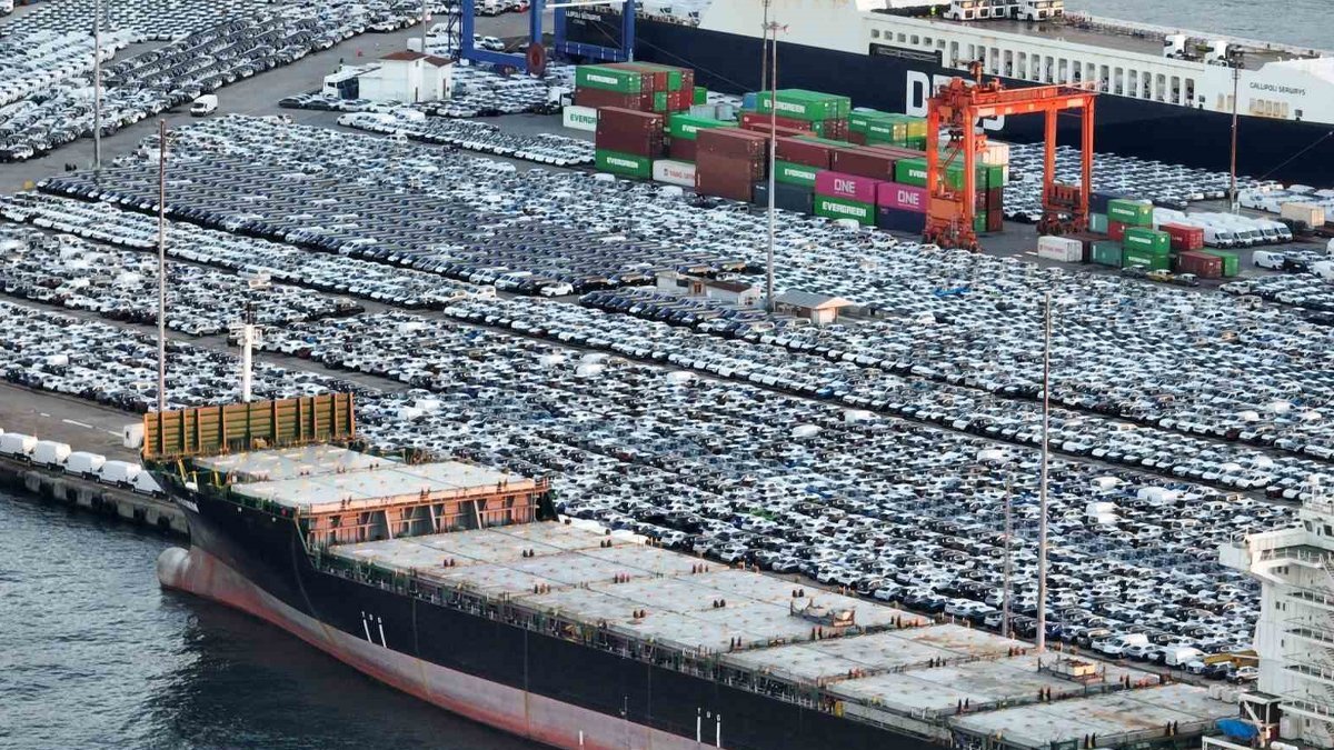 Binlercesi dün Haydarpaşa'daydı: Araç alacaklara 2024 uyarısı