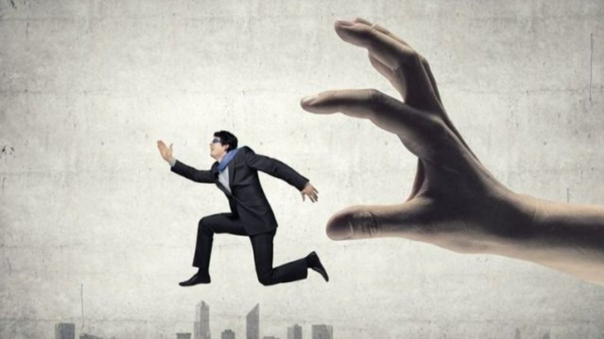 Rüyada Birinden Kaçmak: Anlamları ve Yorumları