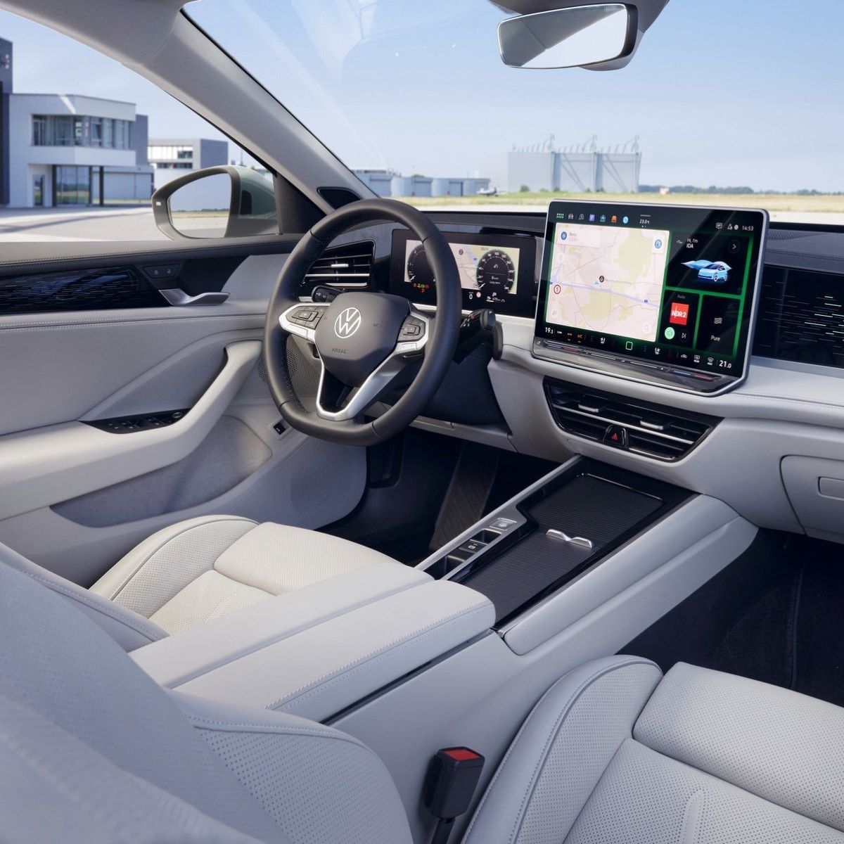 Aşiretler merakla bu haberi bekliyordu! Yeni Passat'ın fiyatı belli oldu... Efsane modele efsane fiyat