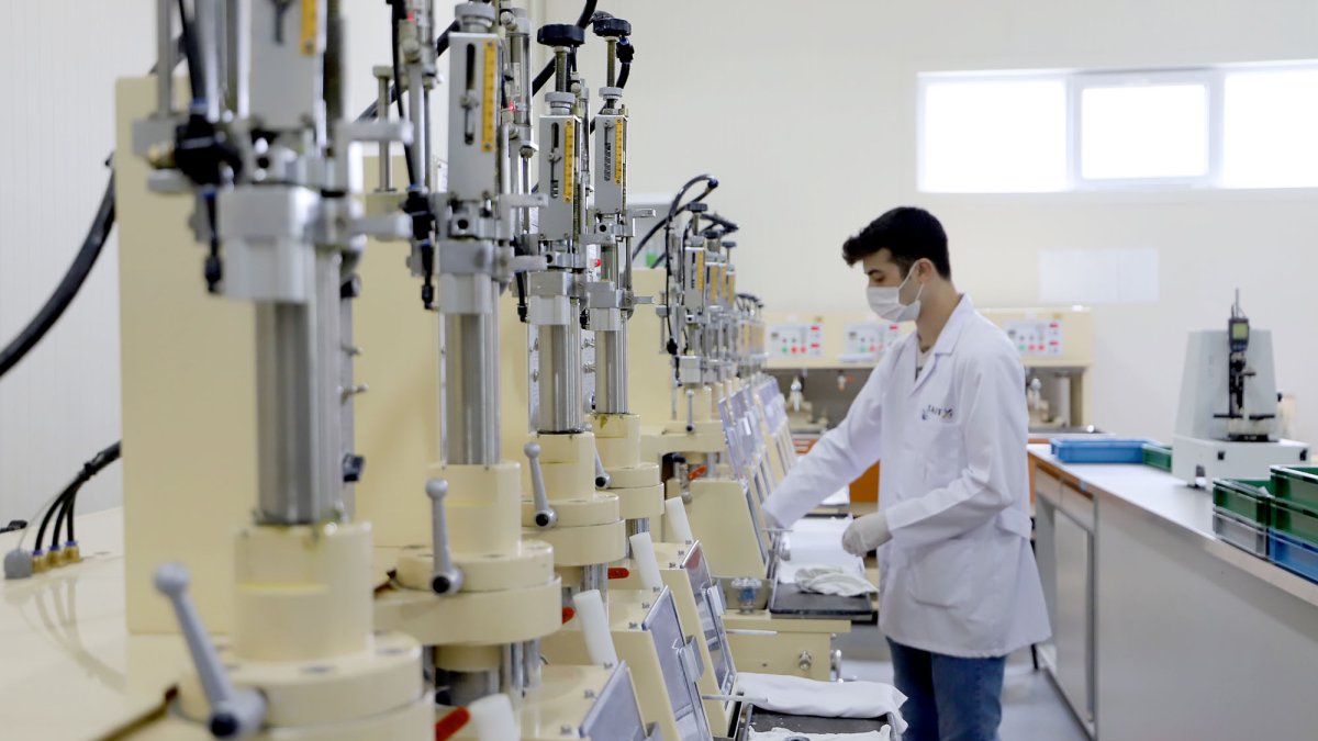 Türkiye yetişmiş insan gücünü elde tutamıyor: Parlak beyinlerin gözü hep dışarıda