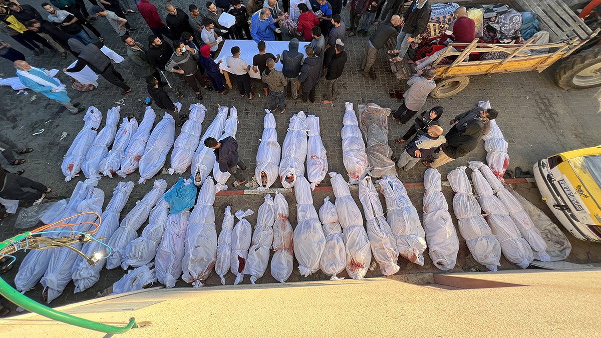 İsrail Gazze'deki vahşetine devam ediyor! Ameliyathane vuruldu, cesetler yığılıyor