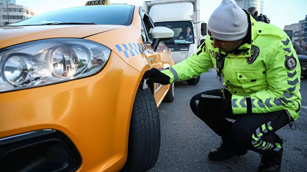O tarihi kaçıranın cezası kesilecek! Zorunlu kış lastiği için son günler: O tarihe kadar süre verildi