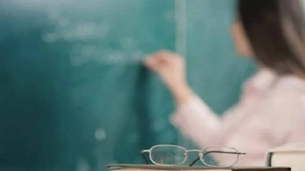 Tüm öğretmenlere müjde! Bakan Uraloğlu yüzde 50 indirim haberini duyurdu: O tarihe kadar faydalanabilirsiniz