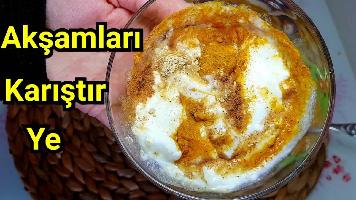 Yoğurdun içerisine bir kaşık siyah çay atıp kaşık kaşık tüketin: Faydasını duyunca çok şaşıracaksınız