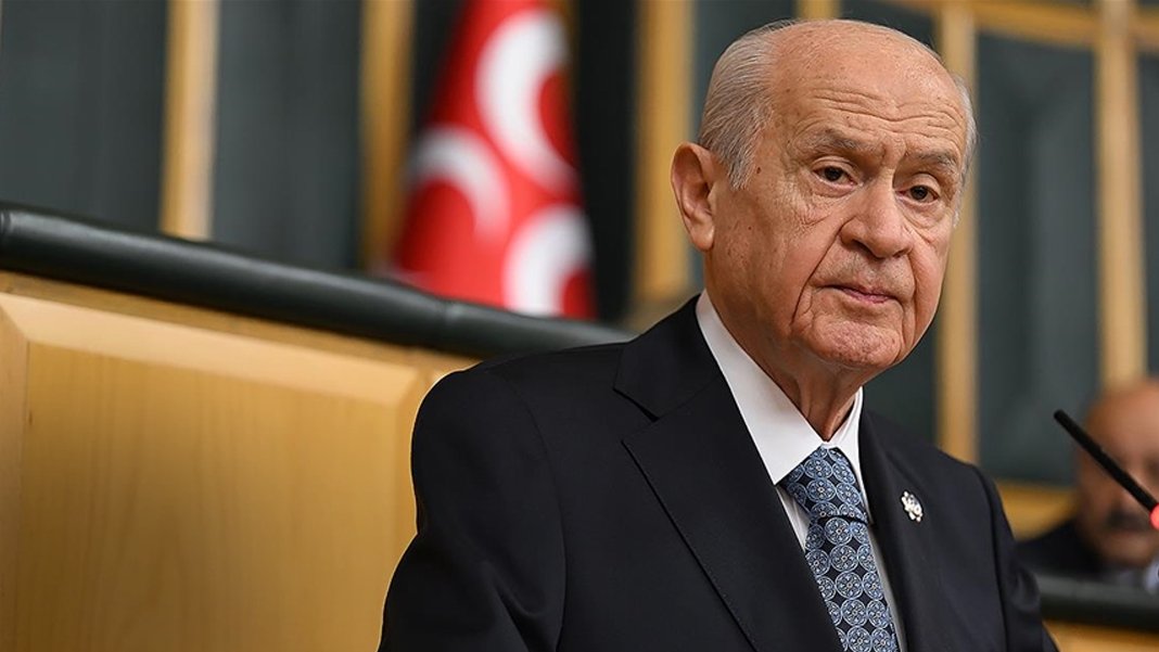 Bahçeli'den 24 Kasım mesajı: Atanamayan hiçbir öğretmen kalmamalı