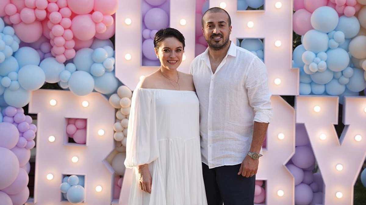 Oyuncu Ezgi Mola anne oldu: İşte bebeğine verdiği isim