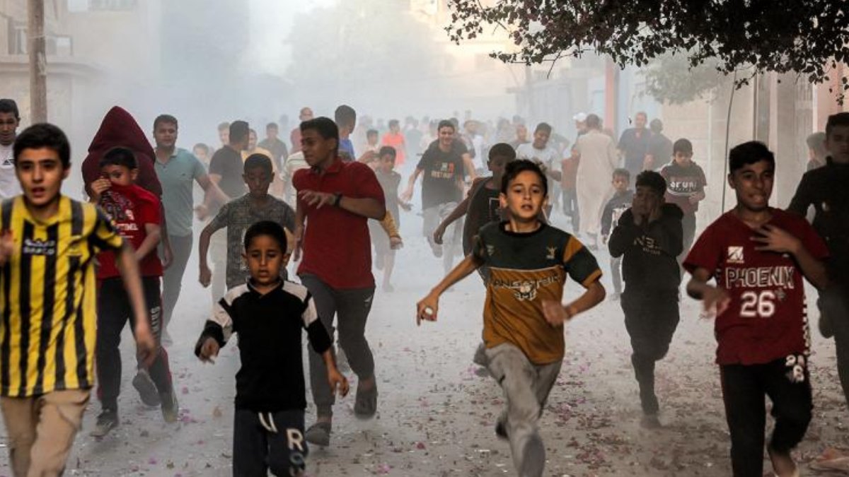 Ateşkes bu sabah başlamıştı... İsrail yine göç yolunda vurdu! Çok sayıda yaralı var