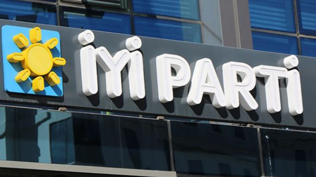 İYİ Parti'de toplu istifa