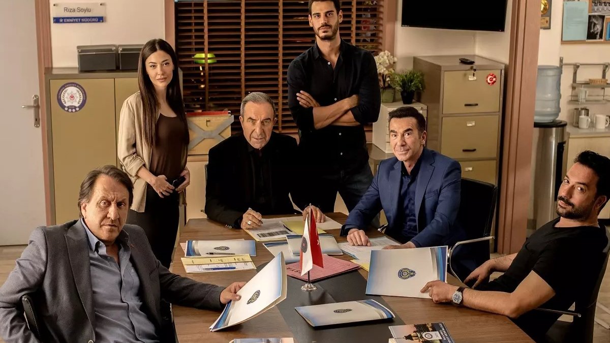 Arka Sokaklar'a sürpriz transfer: Yeni sezonda o da ekranlarda olacak!