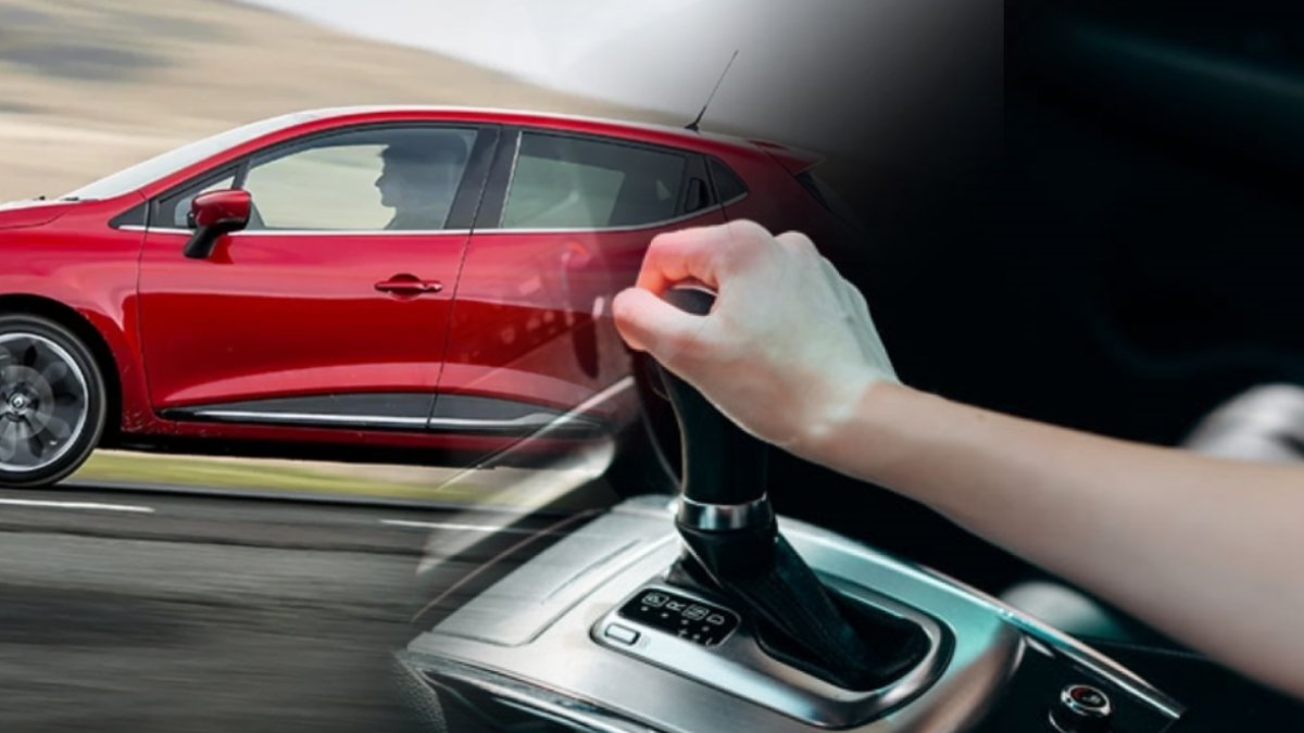 Araba 80 kilometre hızla giderken geri vitese alınır mı? Bir sosyal medya kullanıcısı bu soruya cevap buldu