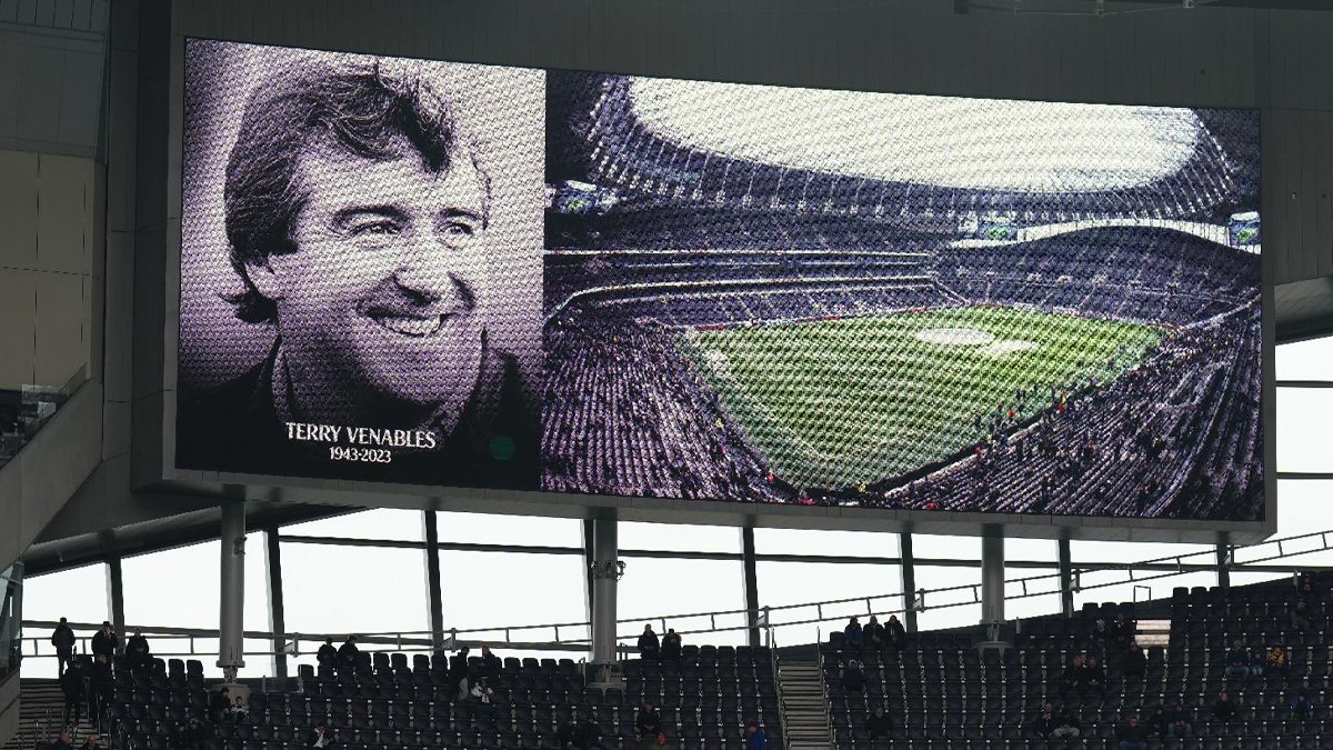 İngiltere'nin eski teknik direktörü Terry Venables hayatını kaybetti