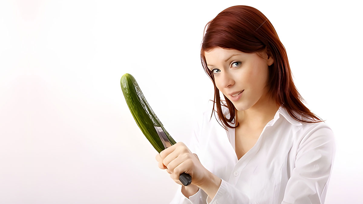 Salatalığı kesip birbirine sürttüğünüzde olacaklara çok şaşıracaksınız! Bunu kimse söylememişti...