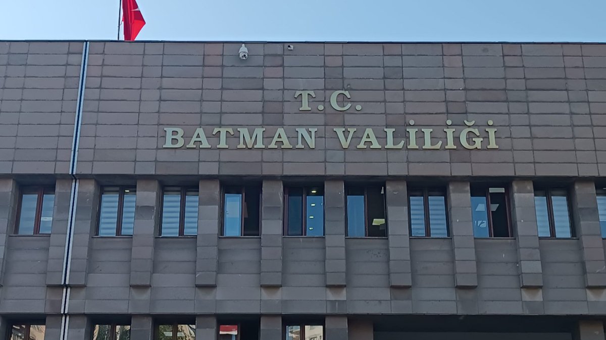 Batman’da motosiklet ve motokuryelere fırtına yasağı
