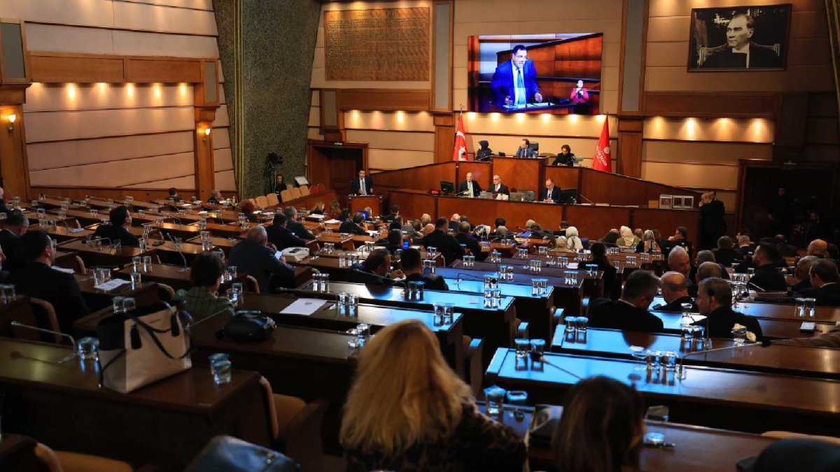 İBB Meclisi'nden Gazze'ye insani yardım kararı