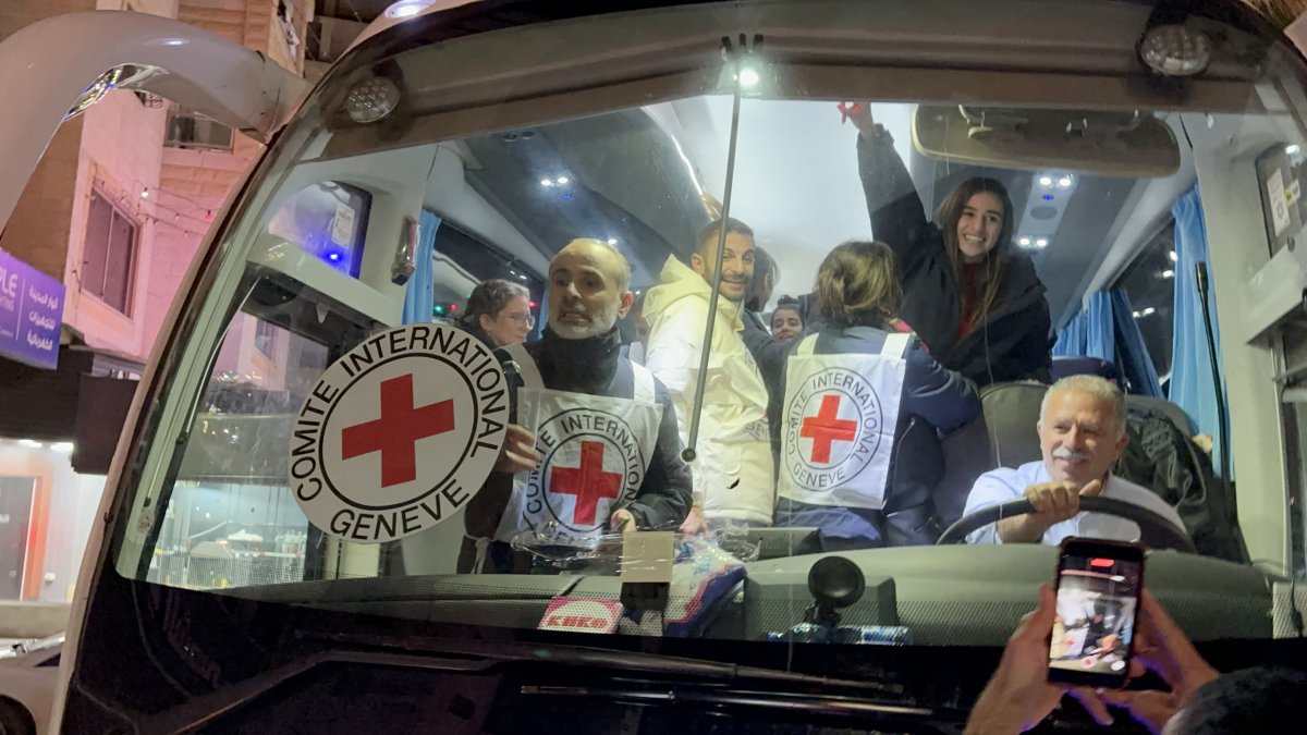 Gazze'de geçici ateşkesin 5. günü: İsrail 30 Filistinliyi serbest bıraktı