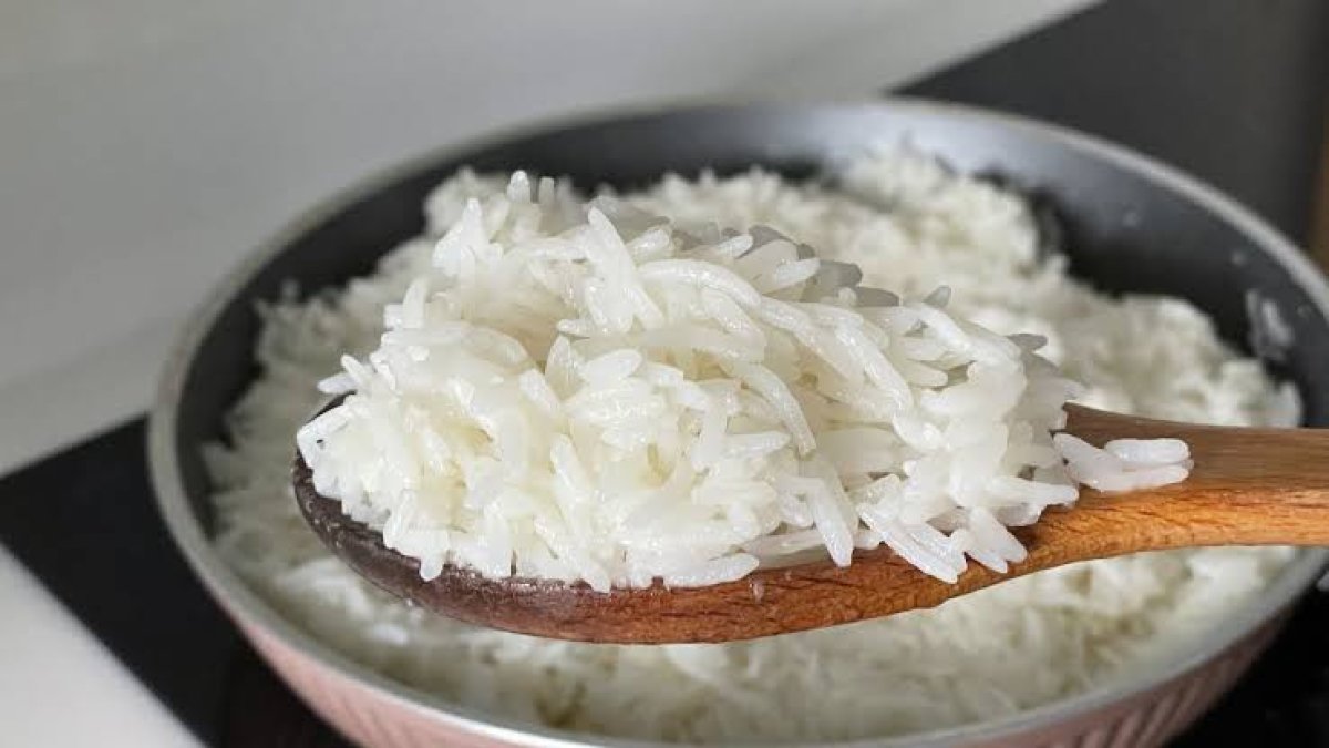 Pilav yaparken tencereye 1 tane ondan koyun inci gibi tane tane olsun