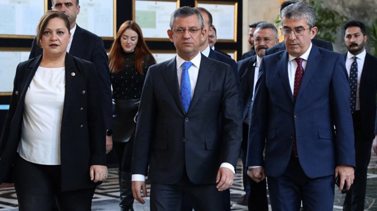 Özgür Özel, Meral Akşener’i ziyaret edecek