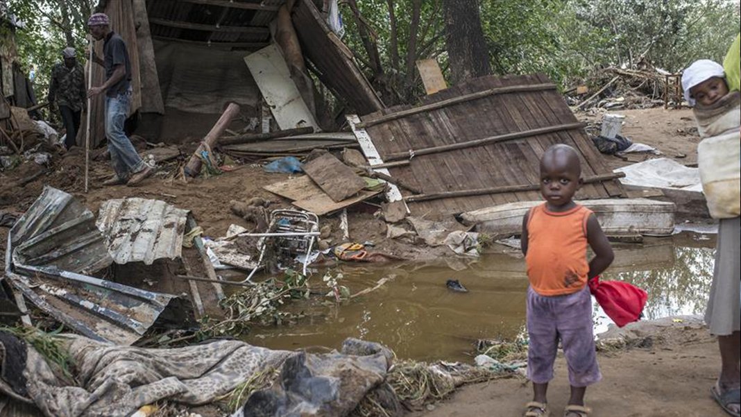 Gana'da sel felaketi... 600'den fazla ev sular altında kaldı