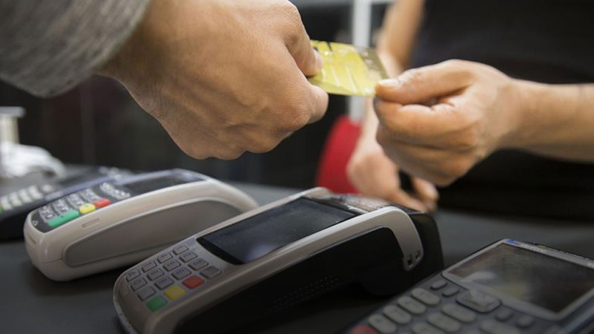 Vatandaşın tek çaresi kredi kartları: Kartlı harcamalar geçen seneye göre yüzde 122 arttı
