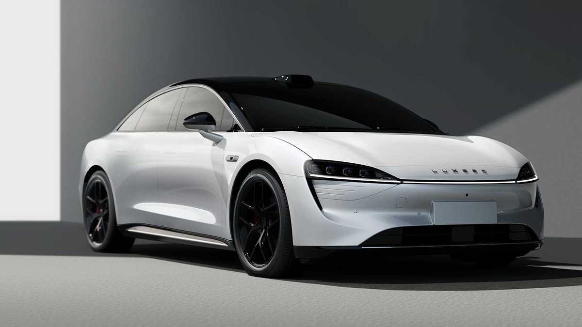 Huawei'den Tesla'ya rakip olacak elektrikli otomobil! Yarı fiyatına Tesla'dan daha iyisi...