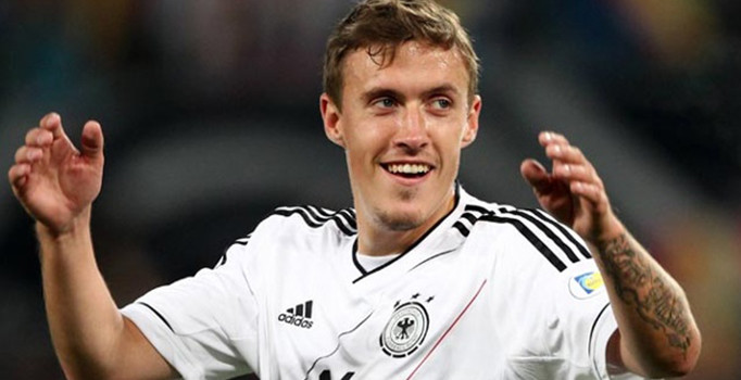 Galatasaray'ın peşinden koştuğu futbolcu Bundesliga'da kaldı