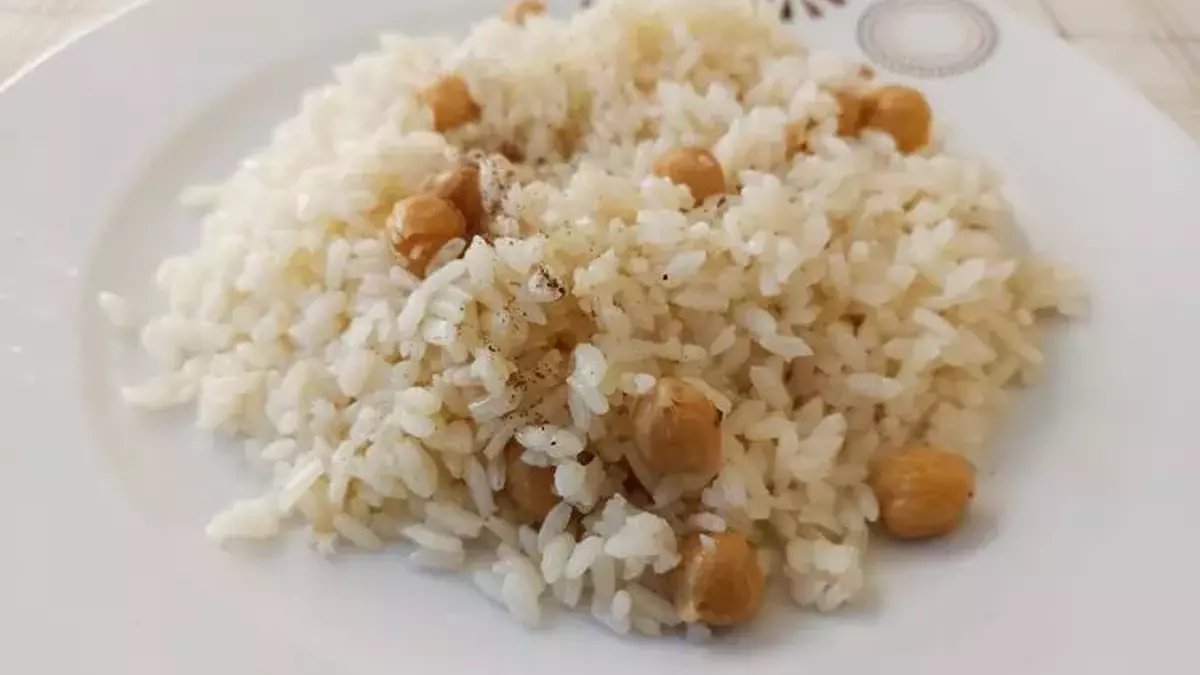 Lokanta usulü pilav tarifi ifşa oldu! Bu tarifle yaptığınız pilavın lezzet bambaşka olacak: Lokanta ustaları sır gibi saklıyor