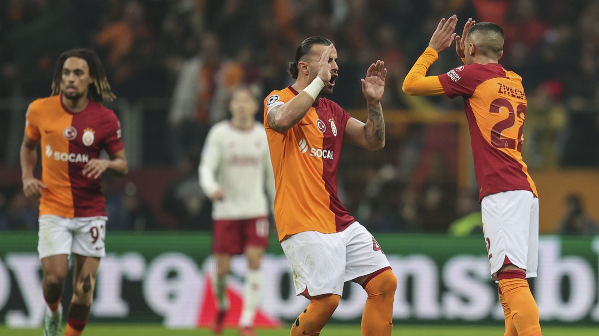 Galatasaray kovaladı Manchester United kaçtı! Cimbom sahasında beraberlikle yetindi