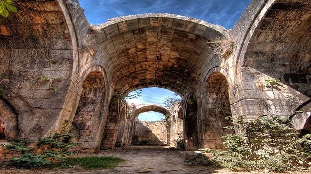 Salda Gölü'ne gitmişken burayı da gezin! İkisi de aynı yerde: Tam 2.500 yıllık tarih harikası