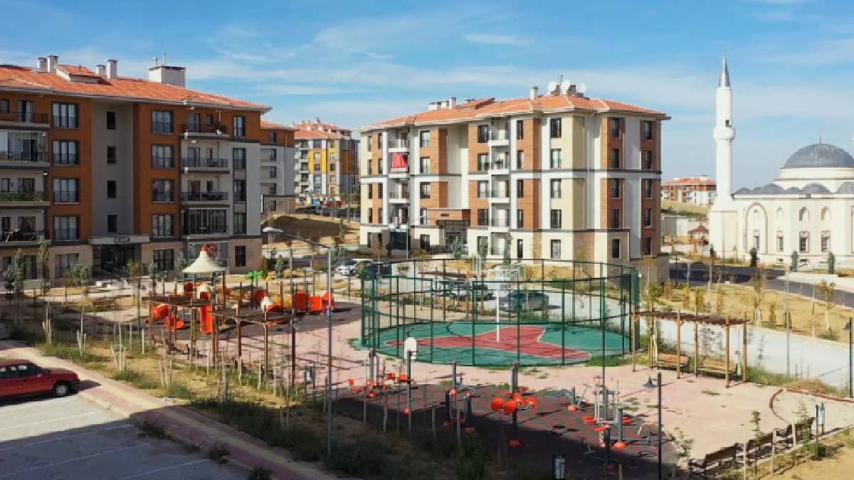 TOKİ bu iller için harekete geçti! Üstelik 72 ay vade ve %25 peşinat şansı: Talihli iller listesine mutlaka göz atın