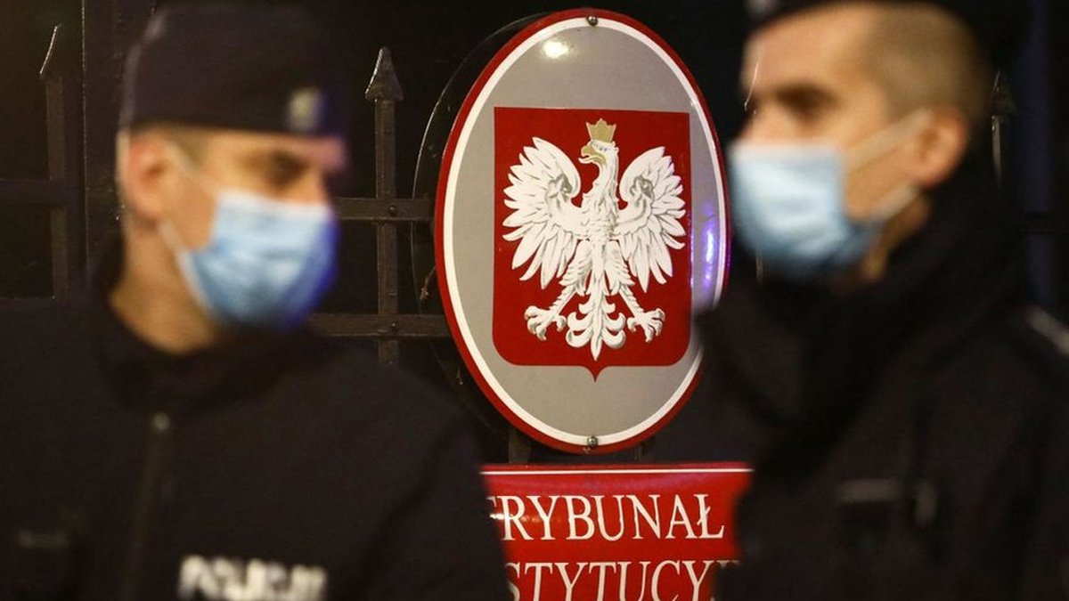 Türkiye ve Almanya’dan sonra Polonya’da da AYM krizi