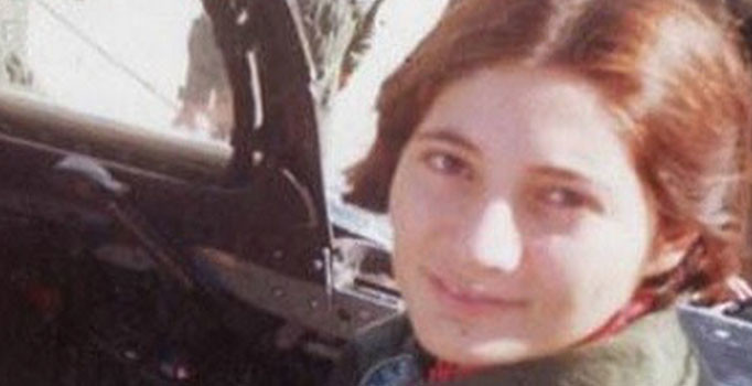 Songül Arslan Türk Yıldızları'nda pilot olacaktı, hostes oldu