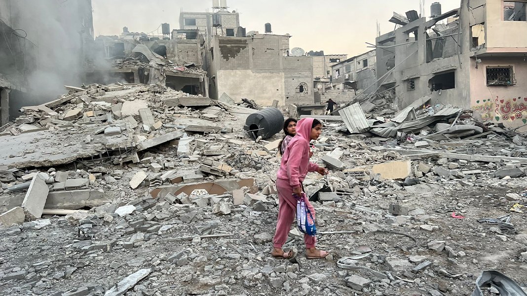 İsrail'in saldırıları devam ediyor: Gazze Şeridi'nde 400'den fazla yeri vurdu