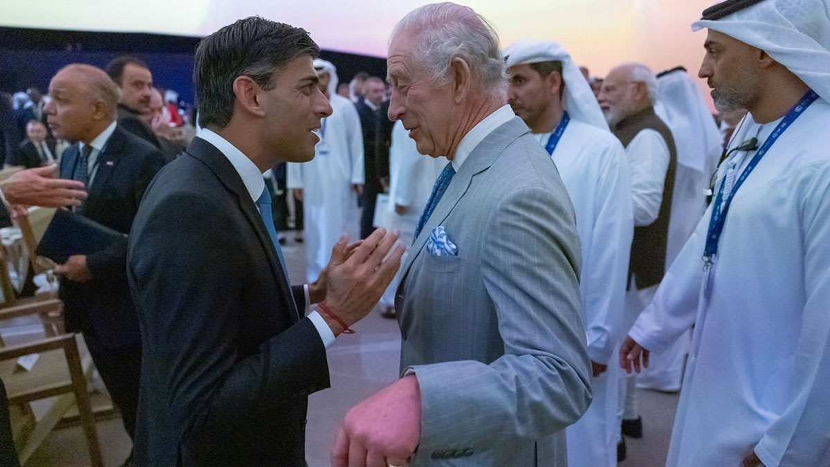 Kral Charles'ın kravatı gündem oldu: İngiltere Başbakanı Sunak'a Yunanistan mesajı