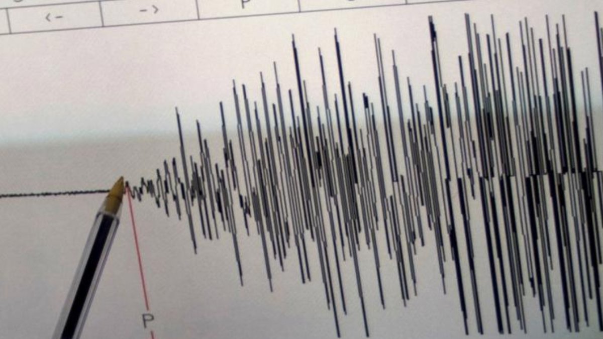 Filipinler'de 7,6 büyüklüğünde deprem