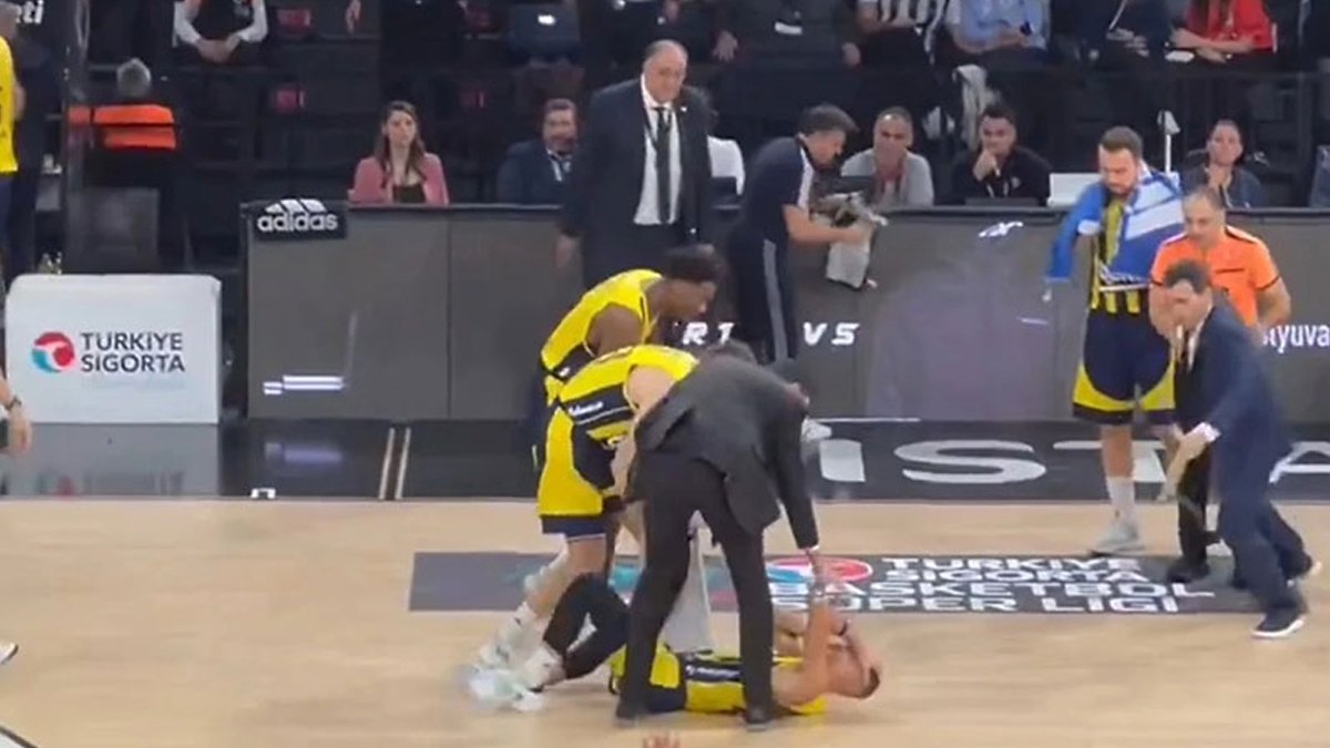 Beşiktaş'tan Fenerbahçe Beko derbisinde yaşanan olaylarla ilgili açıklama