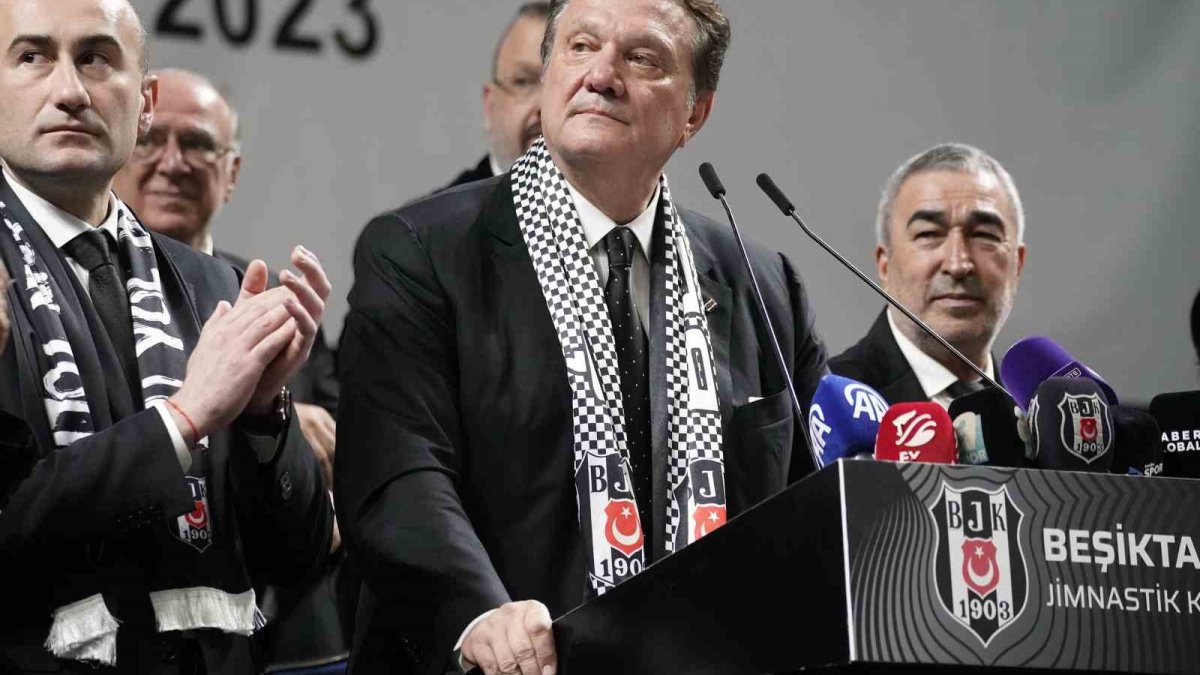 Beşiktaş'ın 35'inci Başkanı 7 bin 271 oyla Hasan Arat seçildi