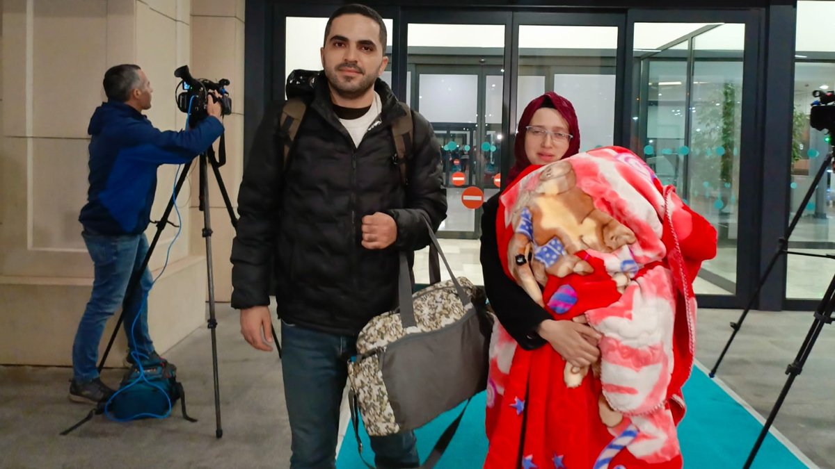 Gazze'den tahliye edilen Türk vatandaşları İstanbul'a ulaştı