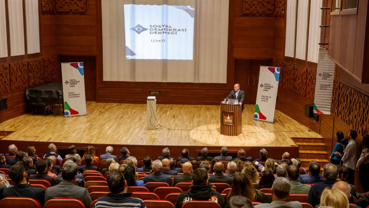 Başkan Soyer Yerel Yönetimler Çalıştayı’nda hükümete seslendi