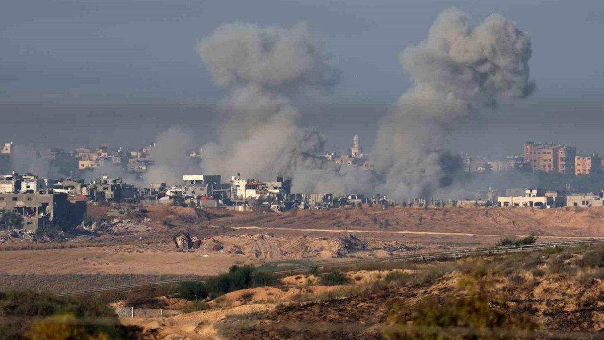 İsrail ordusu: 10 bine yakın hava saldırısı düzenledik
