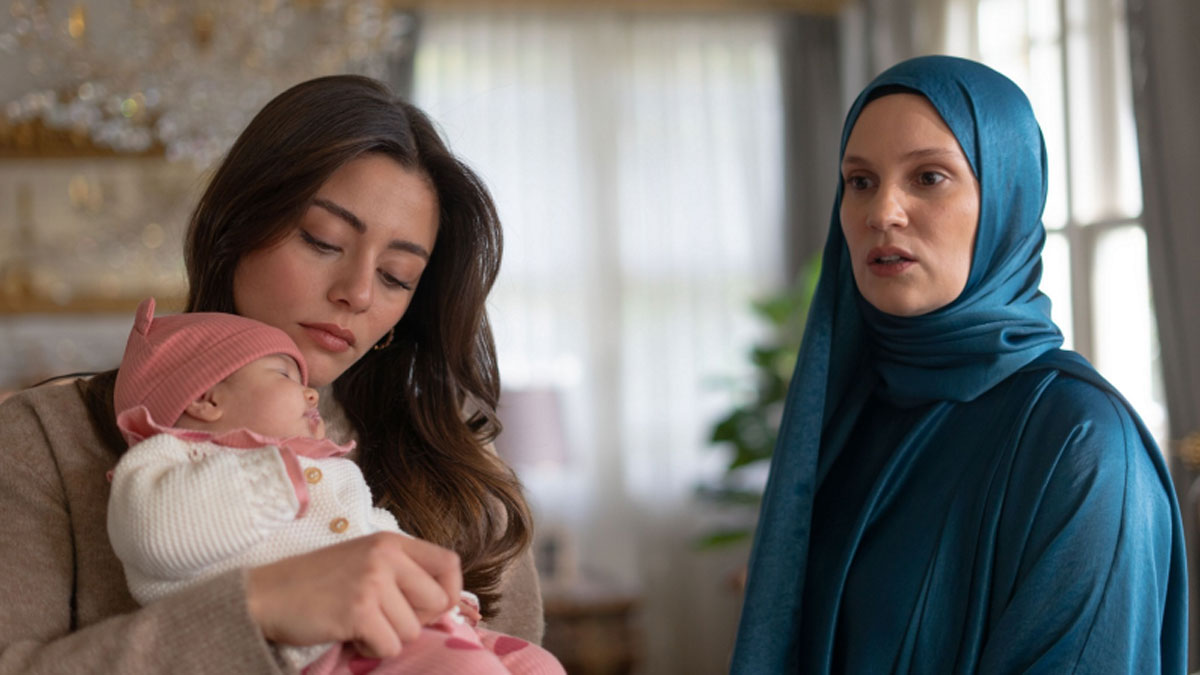 Kızılcık Şerbeti'nin yapımcısından 'Farah Zeynep Abdullah' açıklaması: Para almadan oynadı