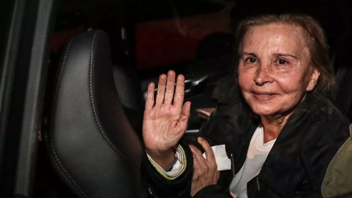 Nazlı Ilıcak yeniden cezaevine girdi