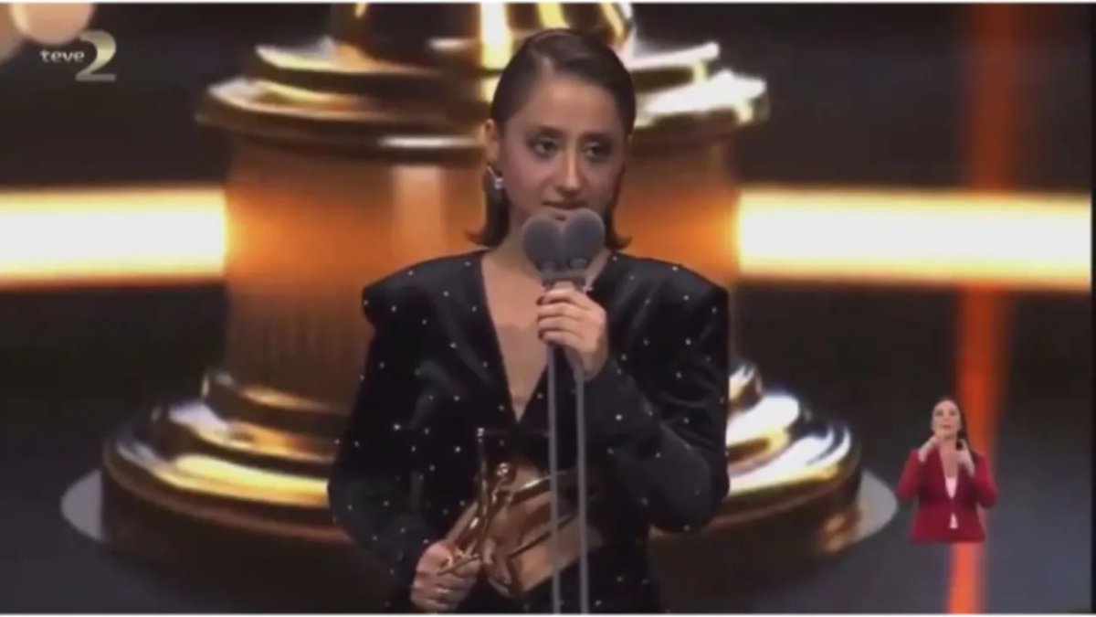 Ecem Erkek'in ödül konuşmasına Cumhurbaşkanı Başdanışmanı'ndan tepki! "Yazık! Size, sanatınıza ve insanlığınıza…"