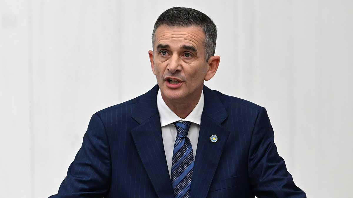 Ümit Dikbayır, İYİ Parti'den ihraç edildi