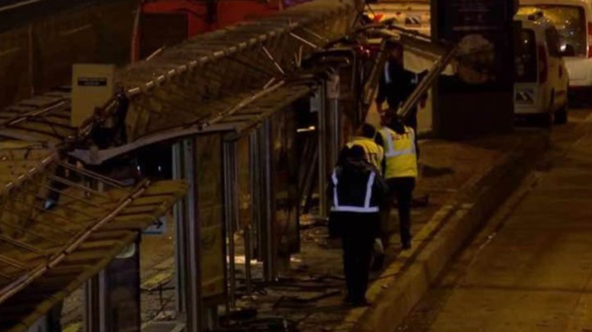 Okmeydanı'nda metrobüs kazası: 1 vatandaş yaralandı