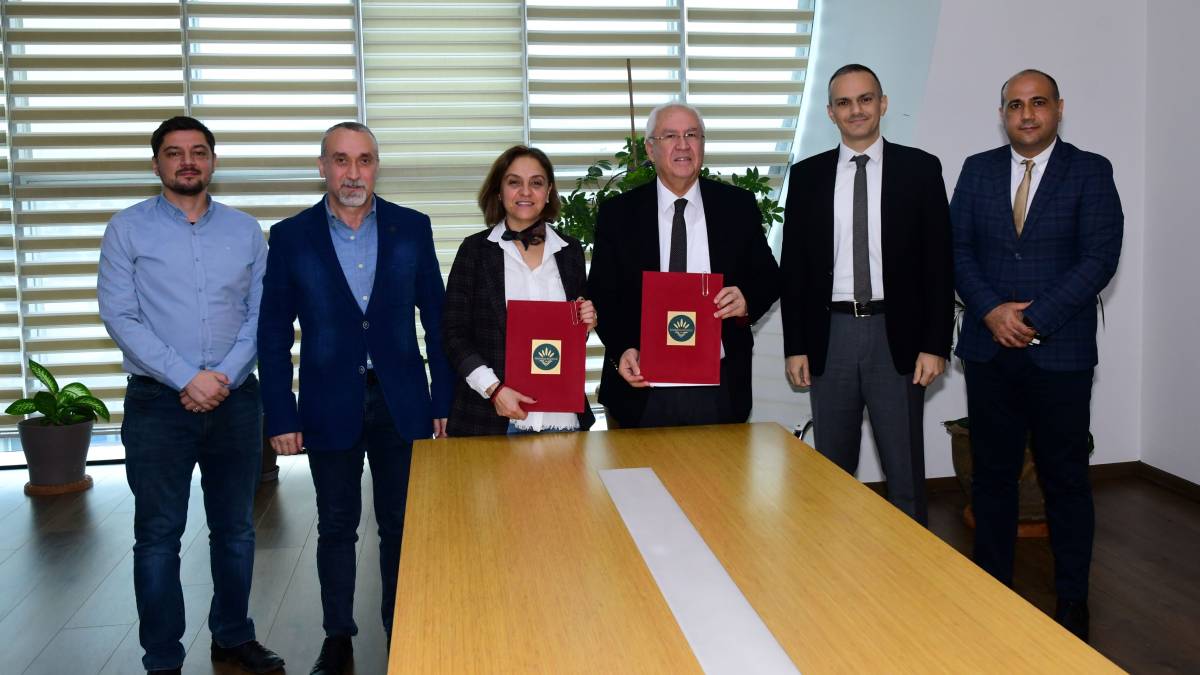 Karabağlar'da "asansör" protokolü imzalandı