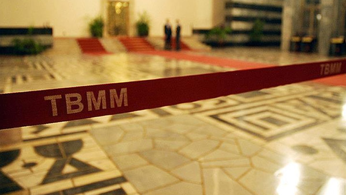 Meclis'e ziyaretçi yasağı