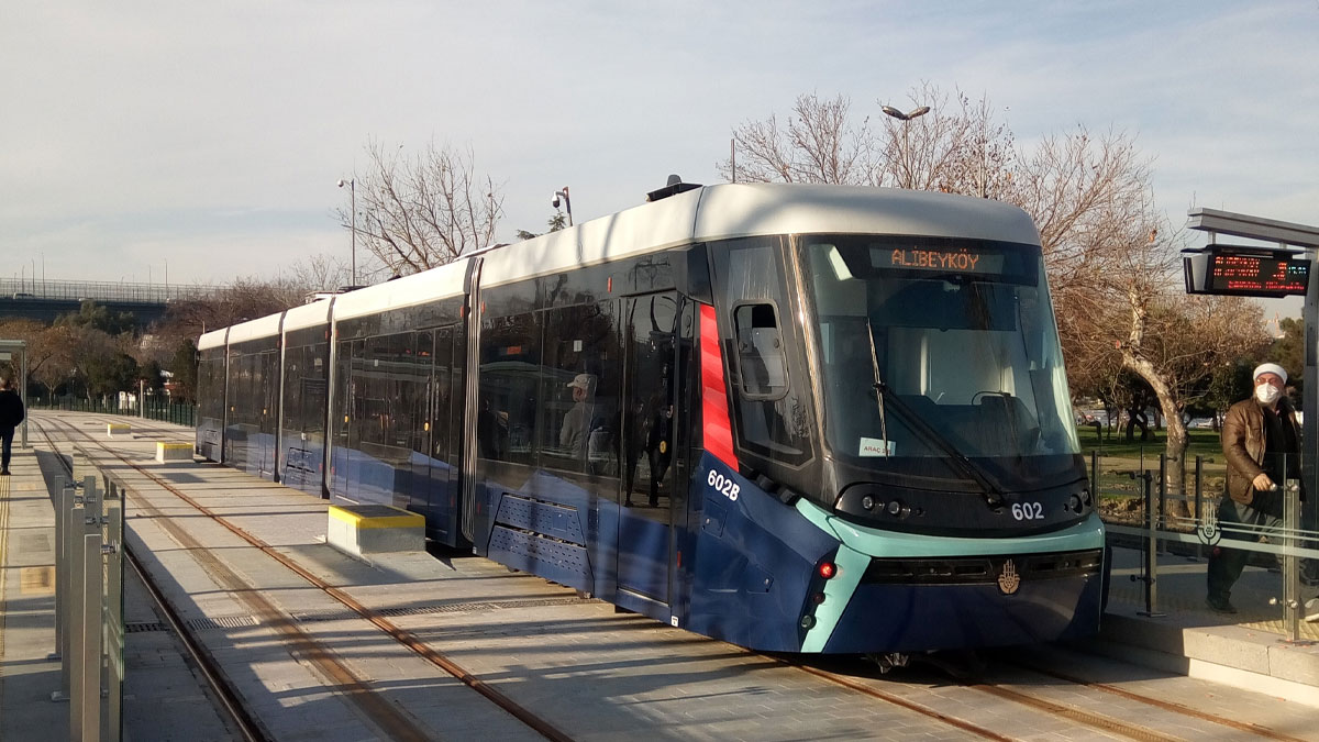 İstanbul'da tramvay arızası: Seferler yapılamıyor